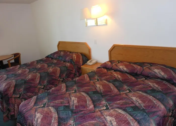 Economy Inn & Suites